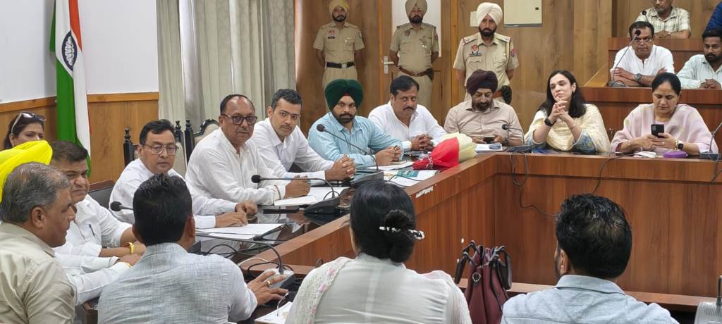 Review Meeting by Vice Chairman of Punjab State Traders Commission Anil Thakur